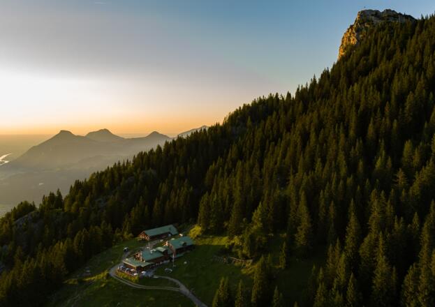 Luftaufnahme mit Abendstimmung