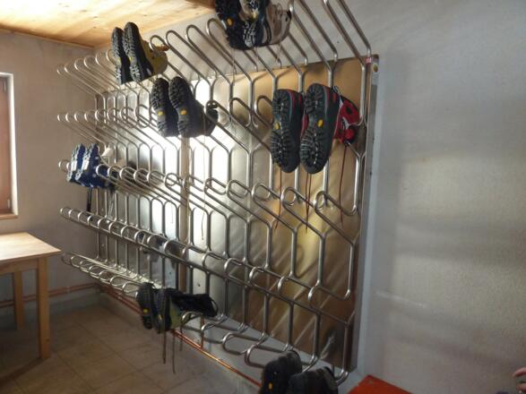 Schuhtrockner im Trockenraum