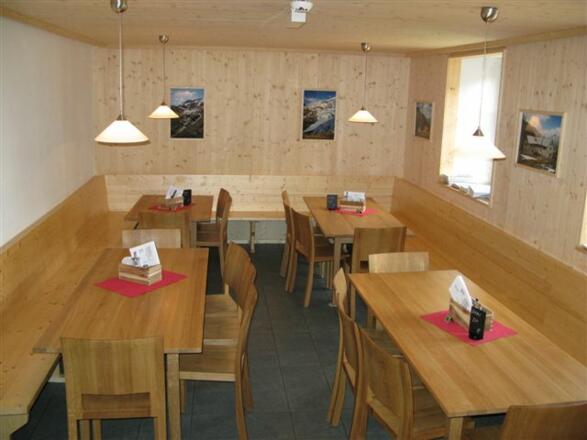 Helle, moderne, gemütliche Gasträume - Auch für Gruppenarbeit/Seminare perfekt geeignet