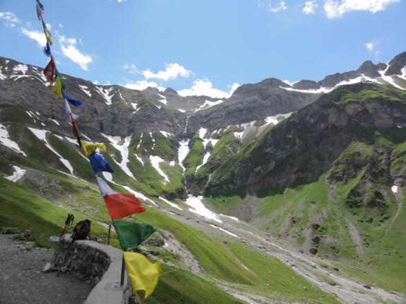 Terrasse der Simmshütte mit Talschluss