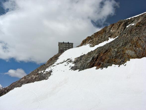 Die letzten Meter vor dem Brandenburger Haus aus Richtung Fluchtkogel