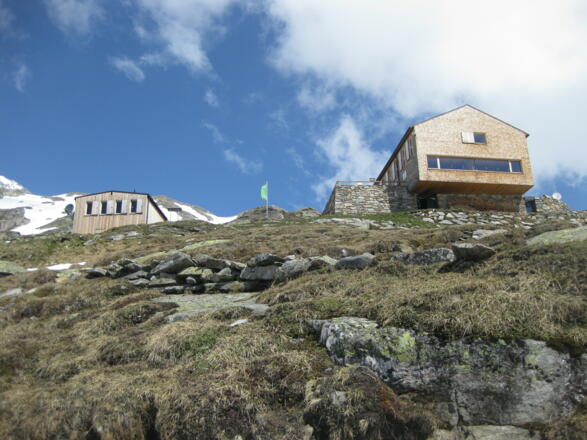Olpererhütte, links der Winterraum