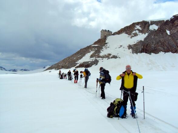 Das Brandenburger Haus ist nur über Gletscher erreichbar