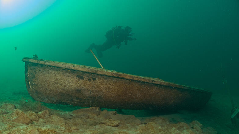 2018-tauchen-twin-towers-boot-1-thorsten-neumeier