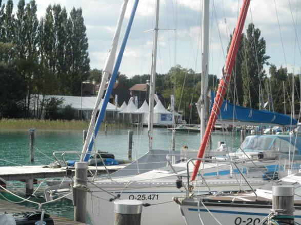 Boote + Festzelt.jpg