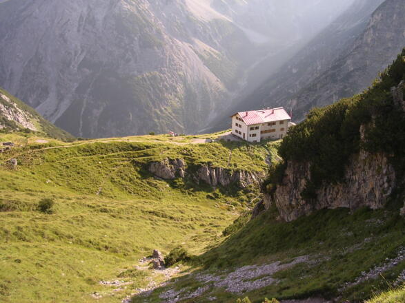 Steinseehütte, 2061m