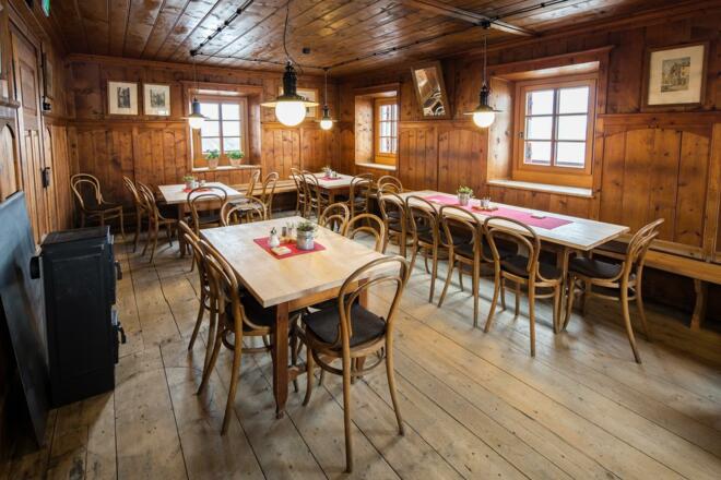 Gaststube der Neuen Prager Hütte