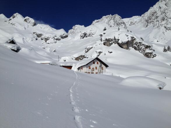 Winterruhe auf der Hütte