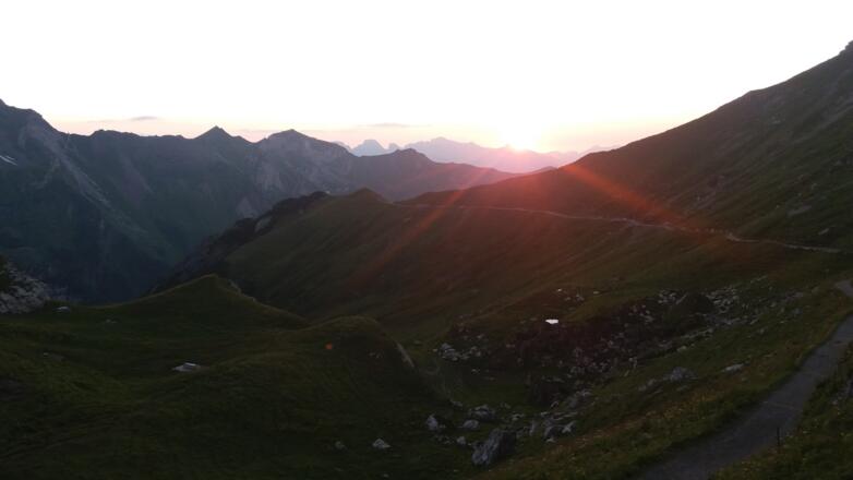 Sonnenuntergang über dem Naaftal ...