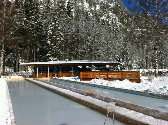 Eisstockbahnen Langbathseestüberl