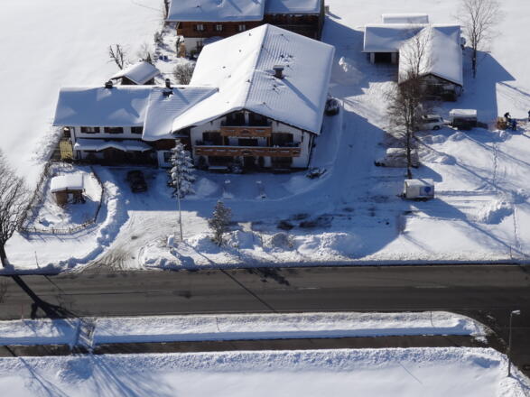 Unser Haus von oben