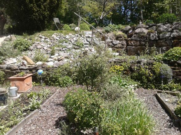 Wieshof Stein- und Gewürzgarten