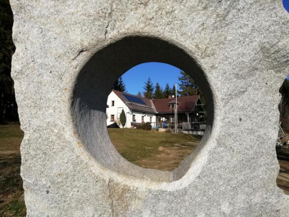 Braunberghütte durch das Kunstwerk &quot;20 Jahre Vereinszeitschrift Wackelstein&quot;