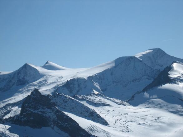 Großvenediger oben rechts - Blick von der Larmkogelscharte nach Südwest