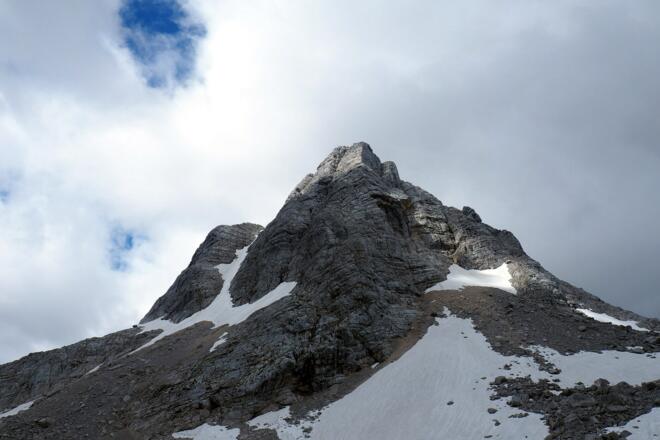 Temlberg 2331m vom Anstieg zum Sattel