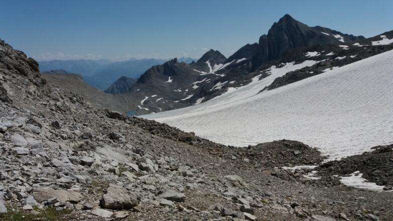 Vom Sattel: Schesaplana (GK), Felsenkopf, Zirmenkopf.