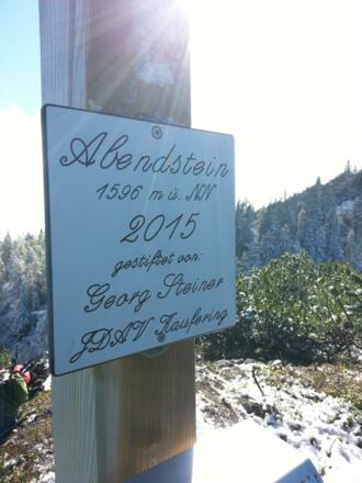 Widmung am Gipfelkreuz