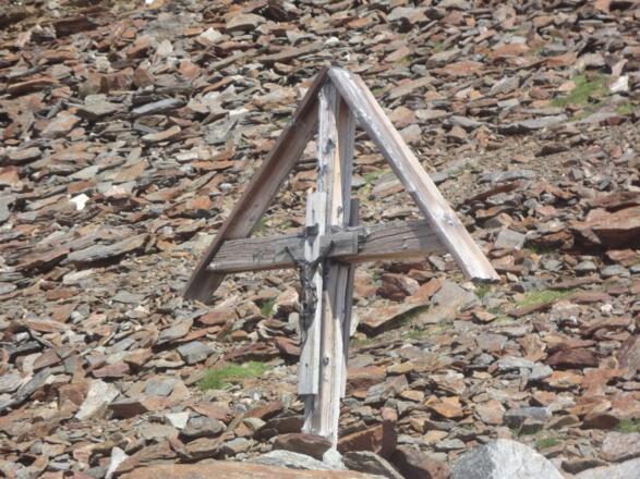 Kleines Kreuz im Jochsattel 