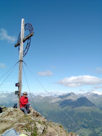 Am Gipfelkreuz des Großen Leppleskofel