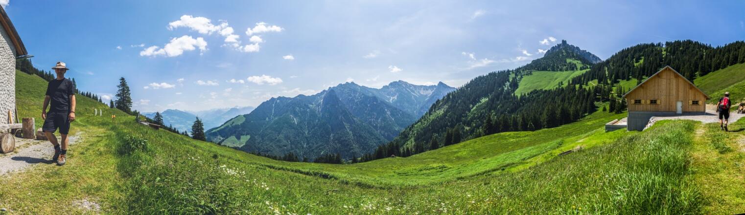 Panorama von der Sarjoalape mit den Drei Schwestern