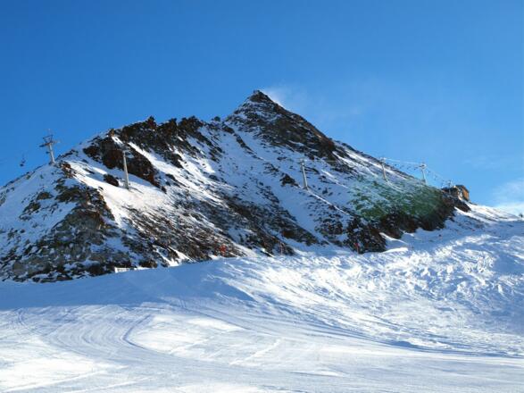 Piste mit der leider verbauten Gefrorenen Wandspitze