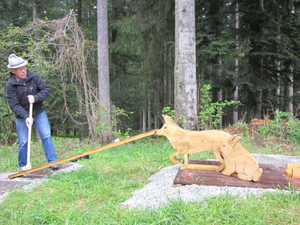 Gaudi Golf Station &quot;Fuchs und Hase&quot;