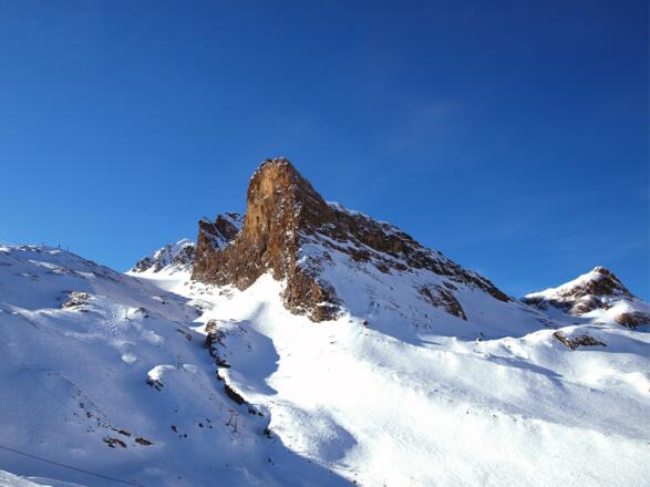 Markante &quot;Lärmstange&quot; bei der Abfahrt