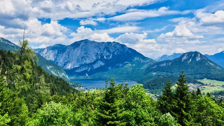 Blick von der Ruine zum Altausseersee