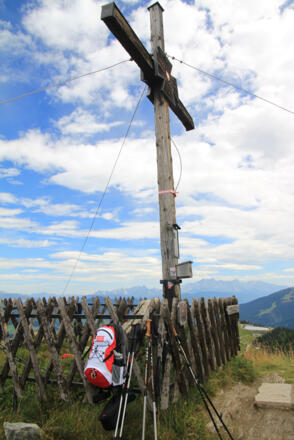 Gipfelkreuz Sonntagskogel