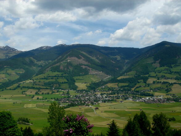 Wunderschöner Blick von Kaprun auf Piesendorf