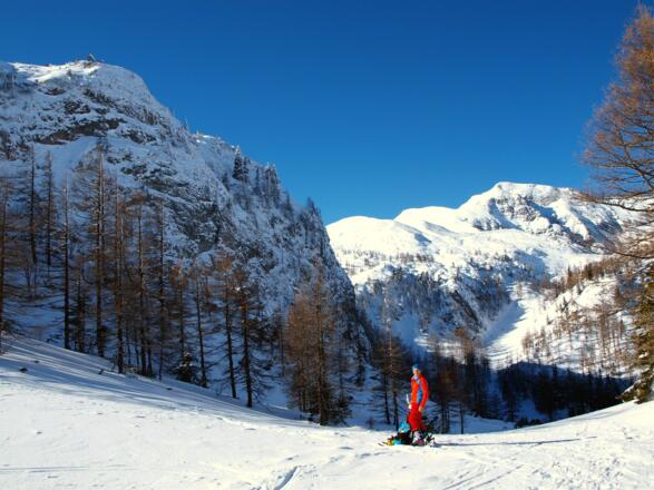 Halssattel 1595m mit Mitterberg links.