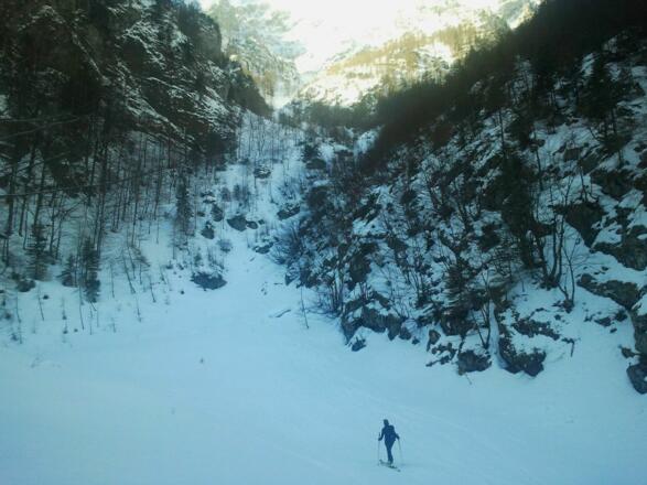 Die Engstelle am Eingang zum Sigistal. Am besten links haltend bezwingen.