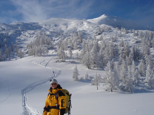 Gipfelhang von der Senke zum Mitterberg