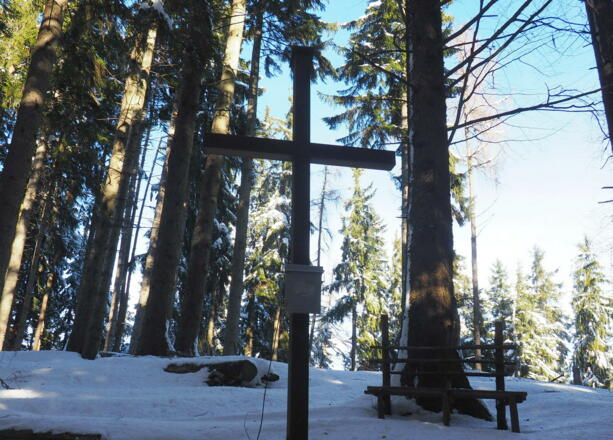 Gipfelkreuz Perneckerkg. 1080m