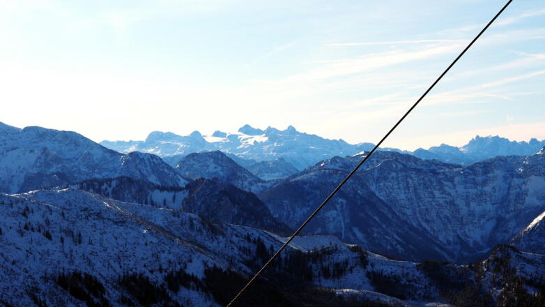 Dachsteinblick und Gosaukamm rechts
