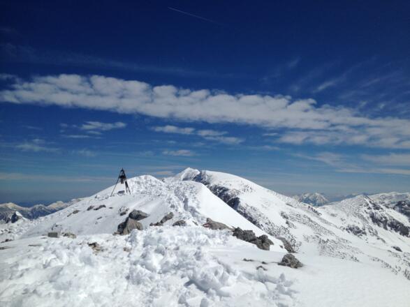 Schermberg Giipfel. Im Hintergrund der Große Priel