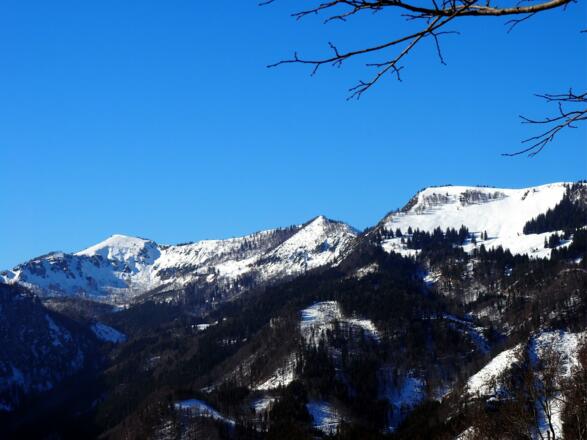 Großer und Kleiner Almkogel, Burgspitz