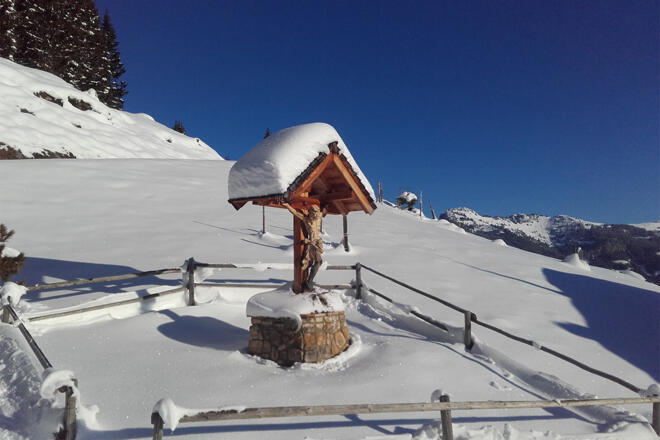 Verschneites Marterl