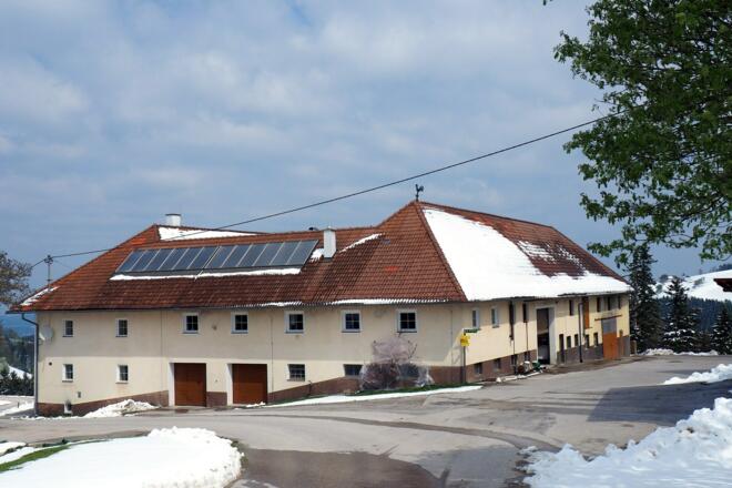 700m, markierter Weg vom Bauern in Reith beim Hof erreicht.