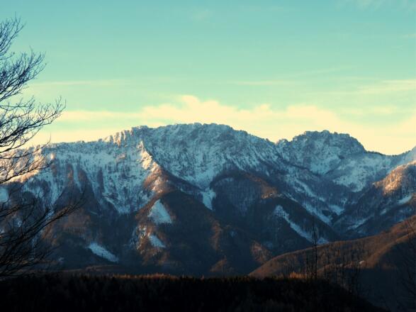 Krems- und Falkenmauer vom 1. Turm (820m)