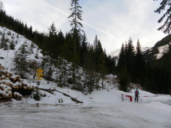 Start ins Wolfbachtal