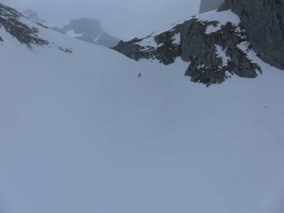Abfahrt über die Steilhänge des südlichen Ochsenkars