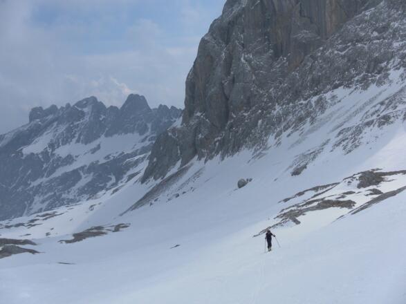 Mandlwände hinter Kleinem Bratschenkopf