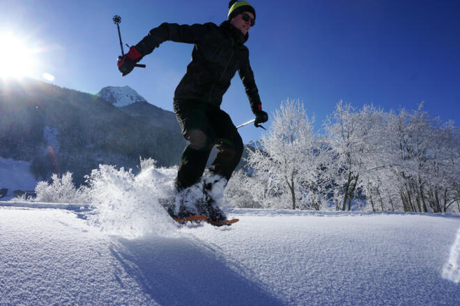 Ein Abschnitt kann man (auch ohne springen) mit Schneeschuhe begehen
