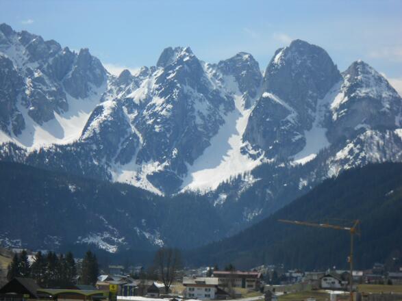 Von Gosau aus, links das Weitkar, mittig die Steinries`n