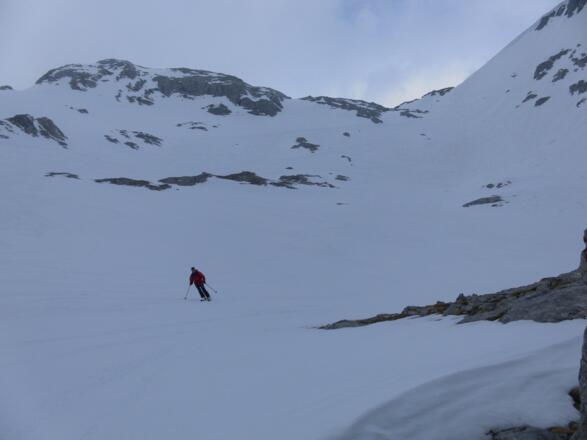 unter dem Kniebeißer