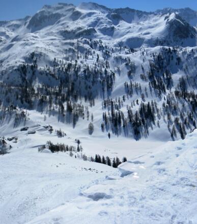 Tiefblick zur Südwienerhütte