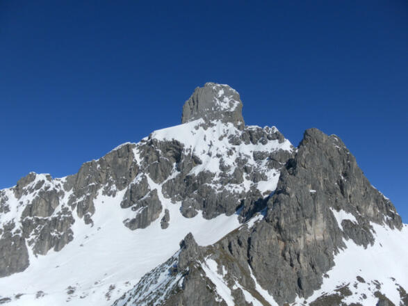 Gipfelblick zu Kampl, Kamplbrunnspitze und Bischofsmütze