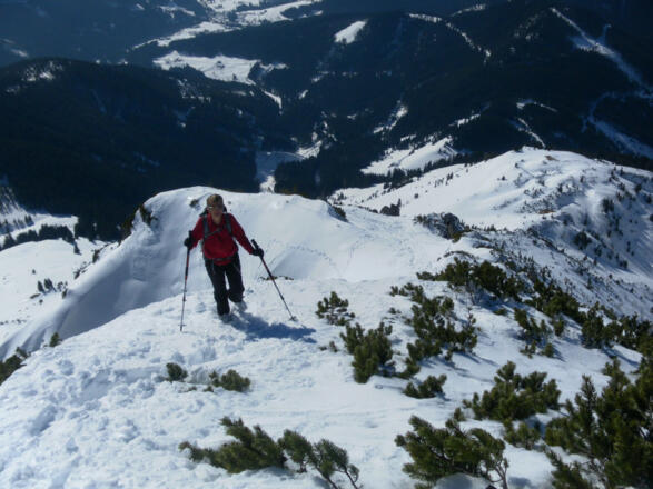 Tiefblick vom Gipfel