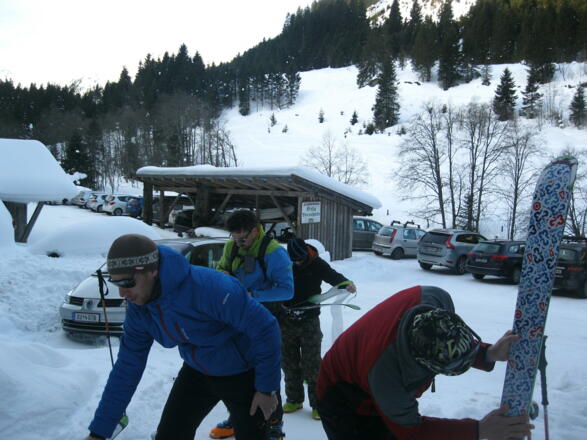 Start bei der Erla Brennhütte